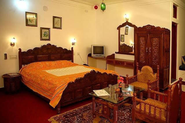 Hotel Pearl Palace Udaipur Buitenkant foto